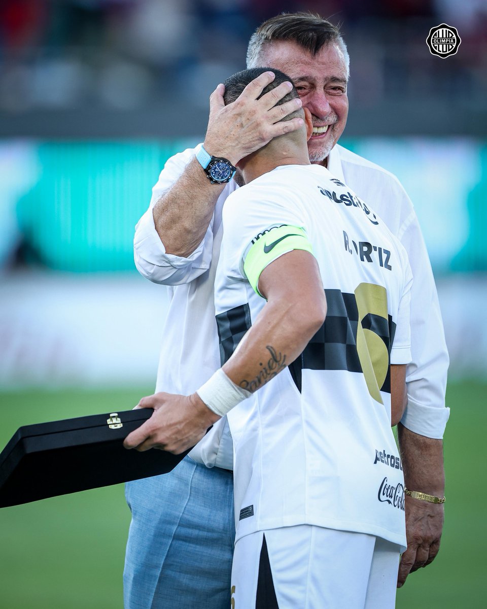 Club Olimpia tweet media