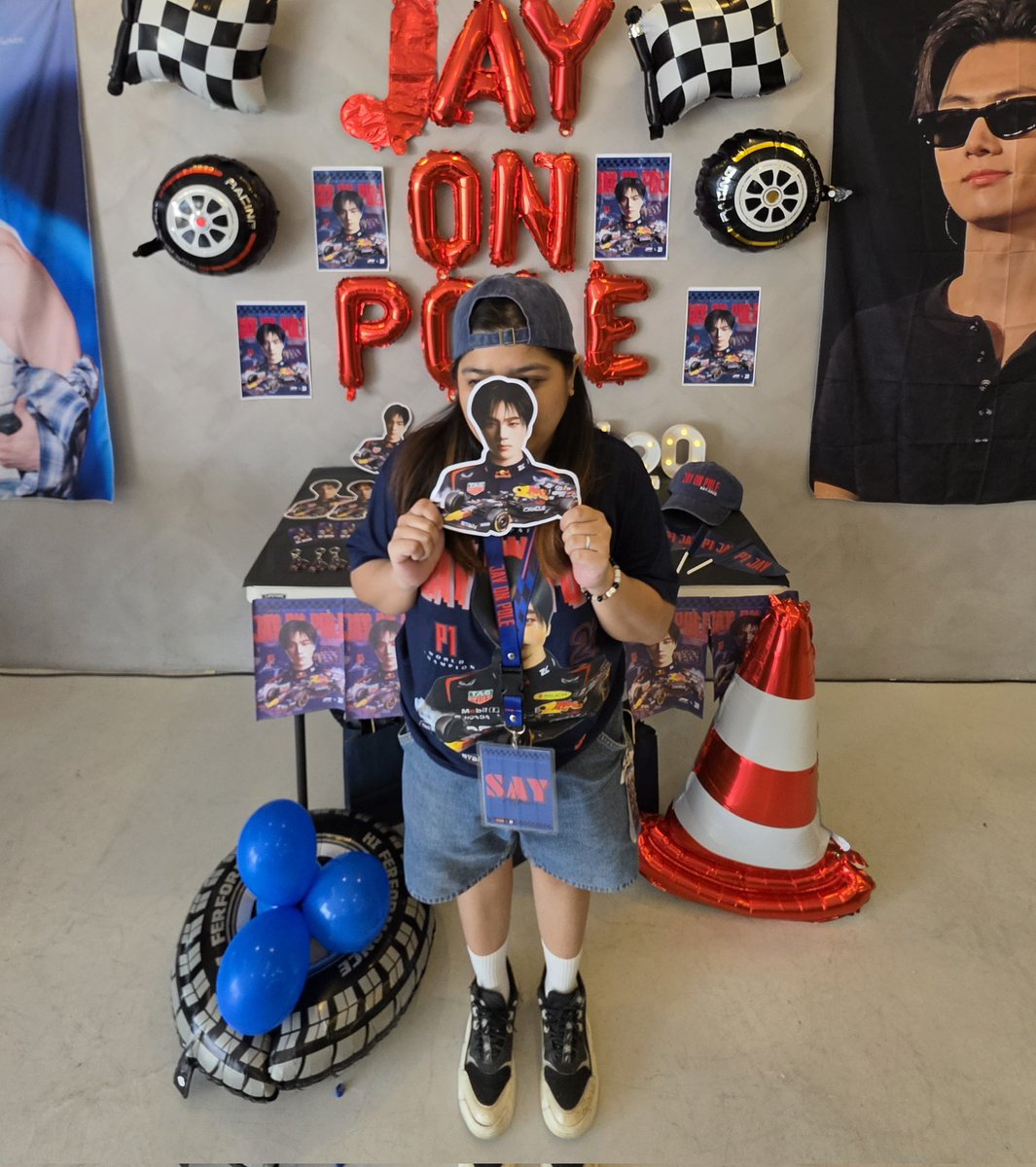 say | CLOSED tweet media