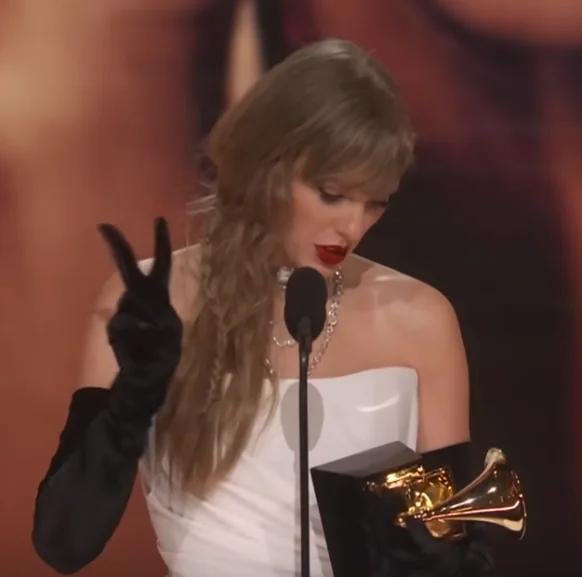 cassidy ✨ tweet media