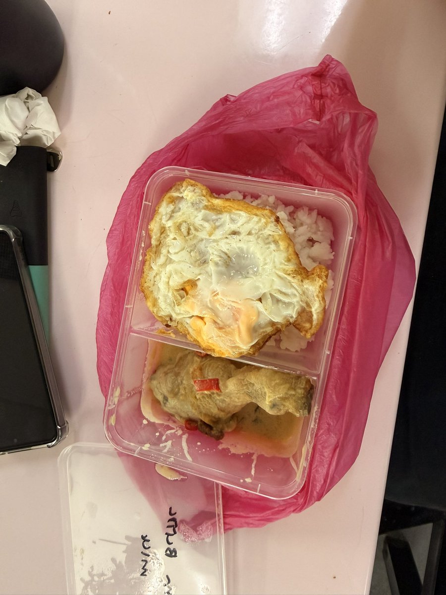 gureenbeta's tweet photo. Buttermilk pepagi buta https://t.co/IzgfPU1LLN