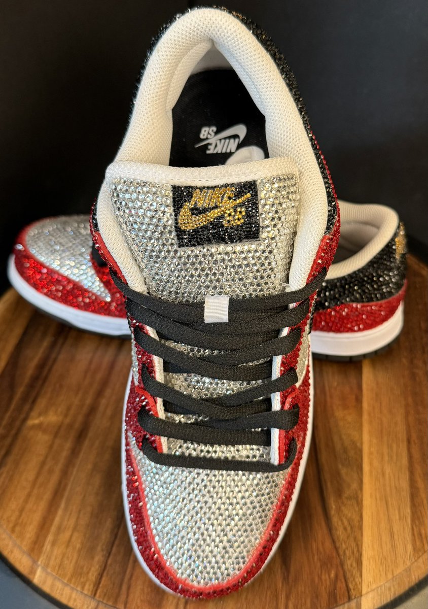 Introducing the Sb dunk low Chicago Golden Bling #1. Going to @cleankev_ IG.