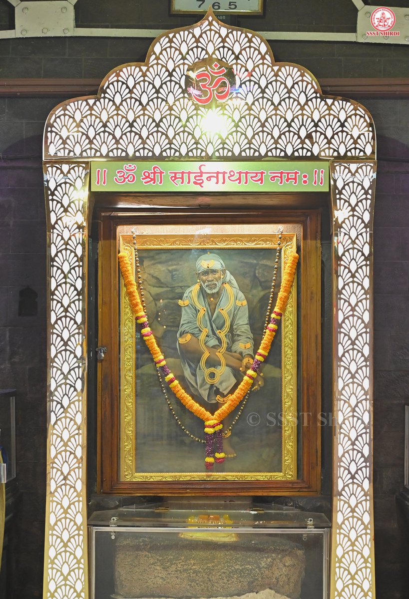 SSSTShirdi's tweet photo. *!! ॐ साई राम !!*
*श्री साईबाबा संस्थान विश्वस्त व्यवस्था,शिर्डी*
*!! ॐ Sai Ram !!*
*Shri Saibaba Sansthan Trust, Shirdi*
≈≈≈≈≈≈≈≈≈≈≈≈≈≈≈≈≈ 
*आरती :- शिर्डी माझे पंढरपूर*
*सोमवार २० एप्रिल २०२६*  
*Aarti :-shirdi Majhe pandharpur*
*Monday 20 April 2026* https://t.co/KDv1fGF9oi