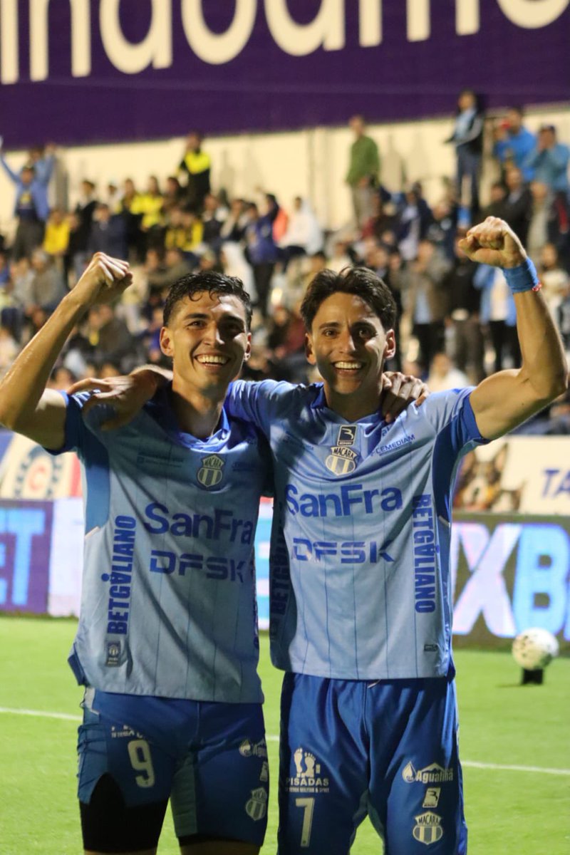 Una de las semanas más lindas de la historia reciente del viejo y querido Macará.

Hicieron historia ganando en Argentina y con 48 HORAS MENOS DE DESCANSO, decidió no rotar porque todos los jugadores le dijeron a Sanguinetti que querían jugar y HOY le remontaron a BSC con sobra