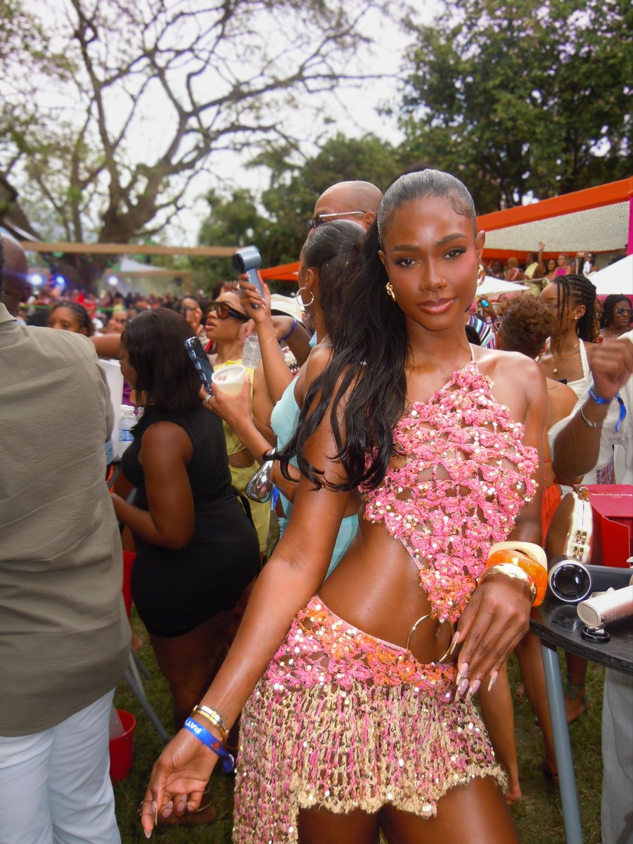 Britt 🦋 (@asperrbritt) on Twitter photo 