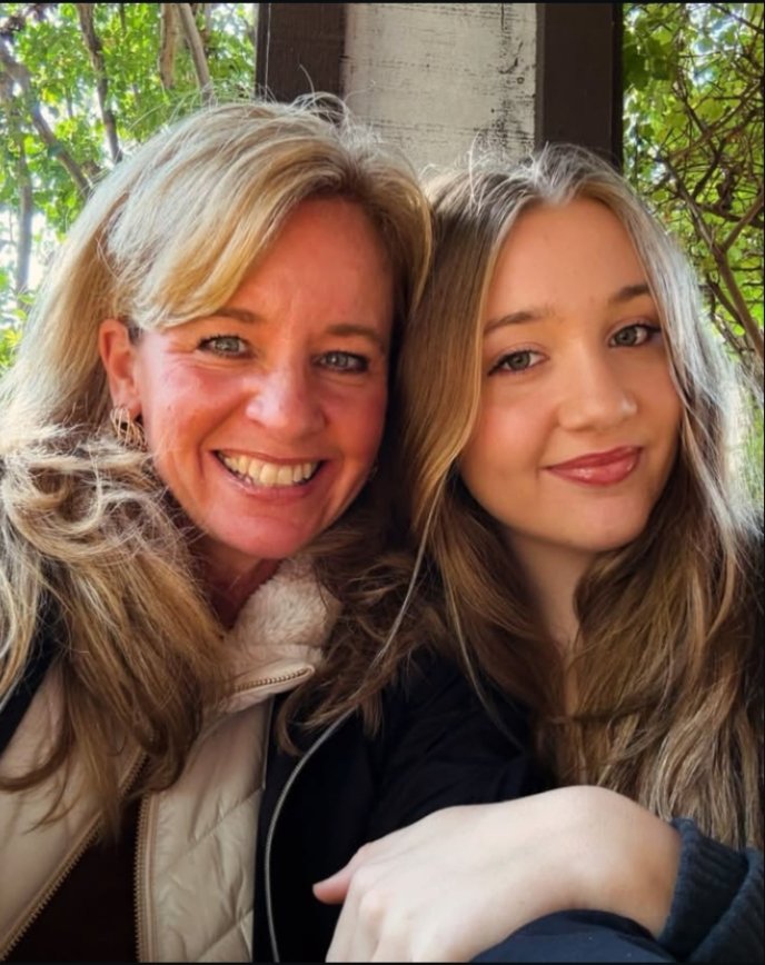 Kym_Renner8's tweet image. Proud mom #jeremyrenner  #hawkeye #foundation