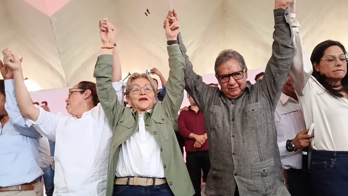 FrenteMexiquens's tweet image. Hoy se siente la fuerza de la gente 💪
¡Unidos hacemos historia! 

#frentemexiquense #somosfuerza #chicoloapan