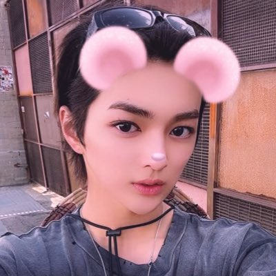 maria w. martin ! ୨୧ is red tweet media