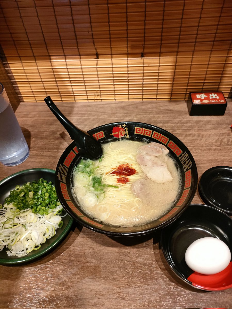 kKQONWP5yE641's tweet photo. 本日 22時からモンハンワイルズコラボをします！
オメガに挑めたらいいけど、前回ボコボコにされたからリベンジできるかな？
今日の人達には裏切られないといいな〜！w
とりあえずこの方達とコラボするならこの一杯✨️
https://t.co/6Jj871E8PH https://t.co/10B5az1DZ4