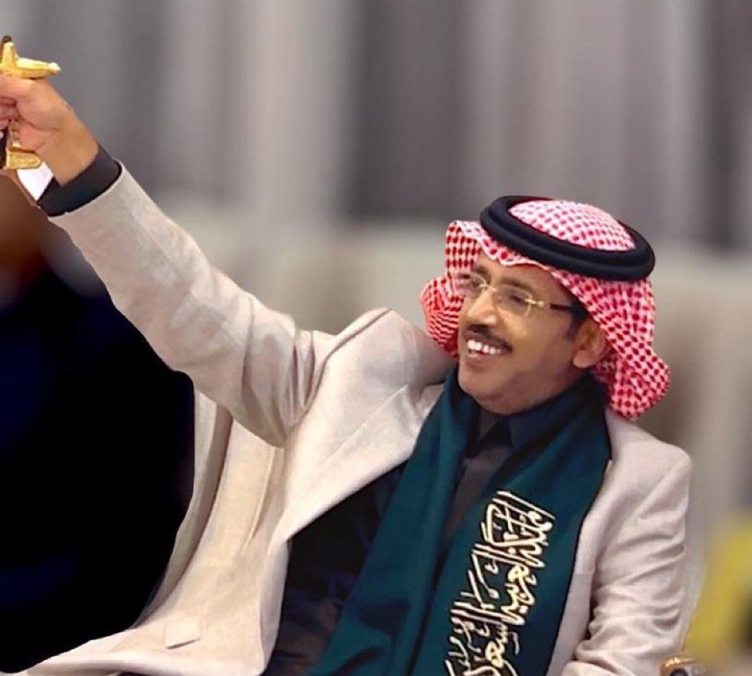 S8Os8's tweet photo. @AzizbagBag بعض البشر يخلق لك جزء من السعادة ، 
اما البعض الآخر هو السعادة بذاتها ،، 
#عبدالعزيز_بغلف كنت ومازلت مصدر 
سعادة وبهجة لنا ،، 

الله يكثر خيرك و يسعدك سعادة الدارين 
ولا يحرمنا منك ومن طيب قلبك ي جابر الخواطر 🌹🌹ويارب لي نصيب معك 🤲🏻
@AzizbagBag https://t.co/U2SX74xZ3r