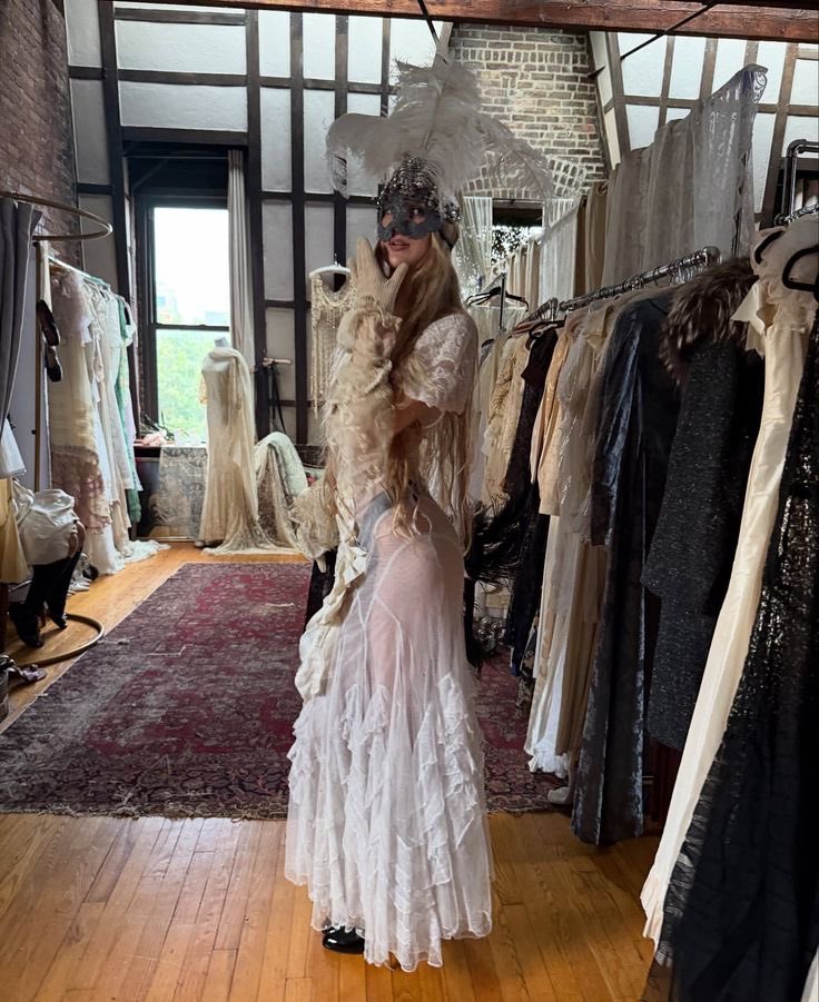 alefcazu's tweet photo. i love what my hormones are making me do after 25........ i already have an amazing wedding moodboard https://t.co/Fb7uk0pzdK