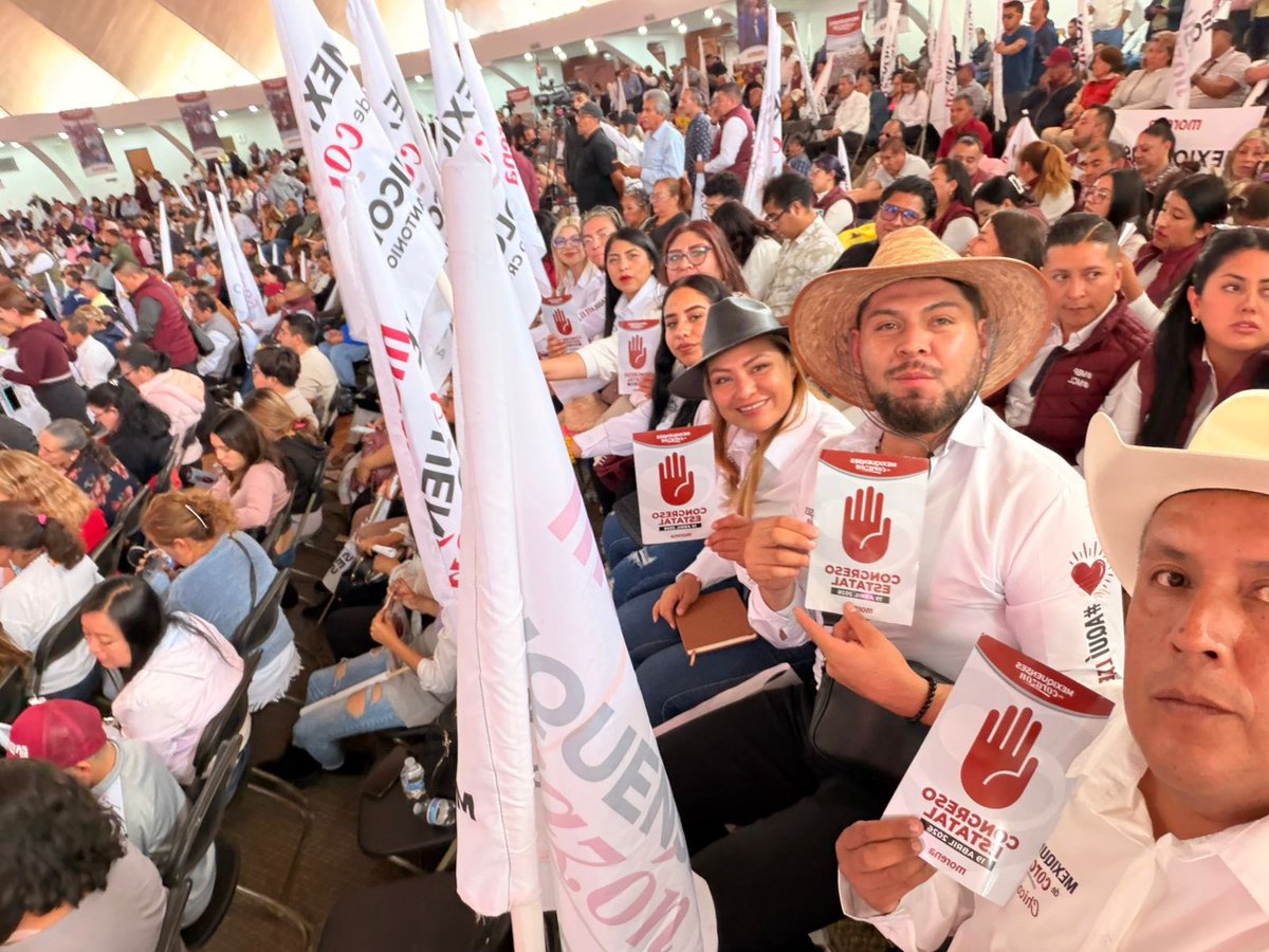 FrenteMexiquens's tweet image. Orgullosos de ser parte de este movimiento ❤️
La unión es nuestra mayor fortaleza 💯
#chicoloapan #somosfuerza