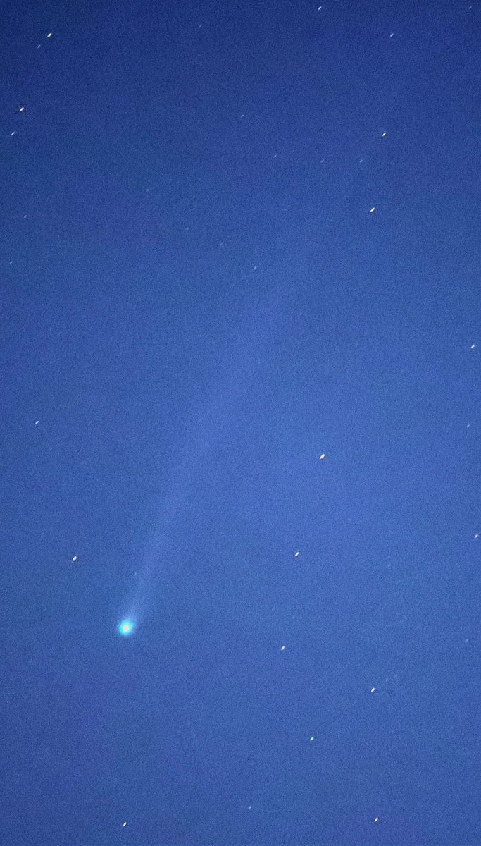 astronomiapablo's tweet photo. Cometa R3 solo.una toma de 2 segundos desde Sierra Bermeja,  Estepona, https://t.co/fe7PkO2F0D