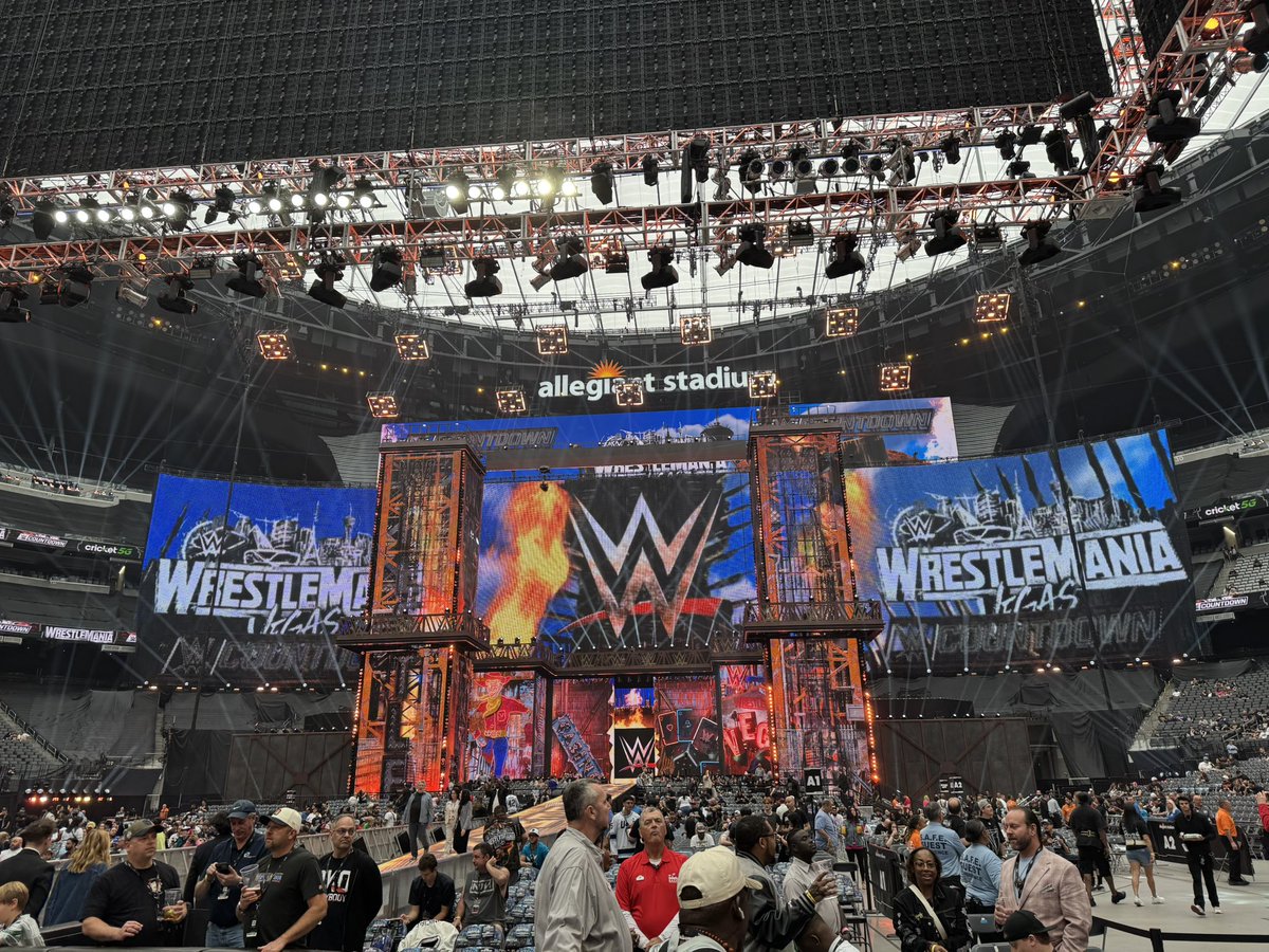 Green Shirt Guy tweet media