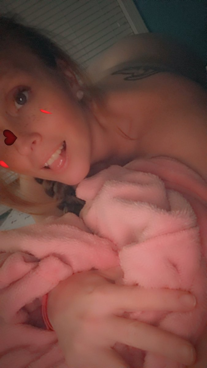 LittleRedTries X😈💋 tweet media