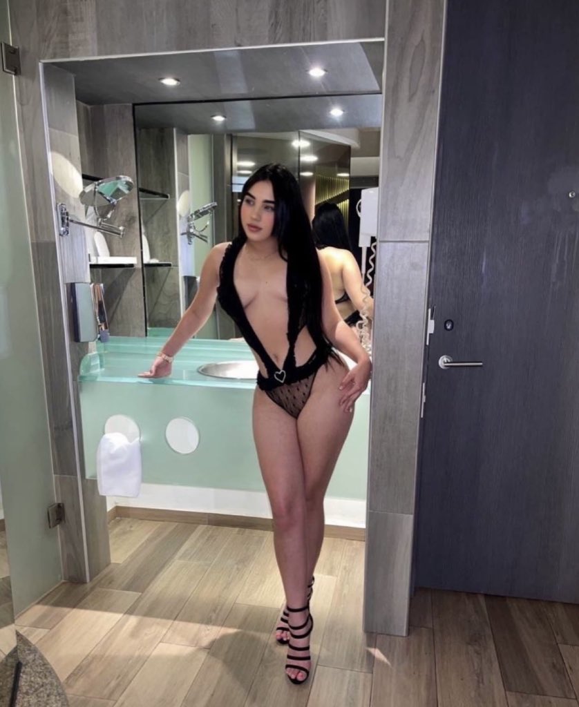 Karla Kiut tweet media