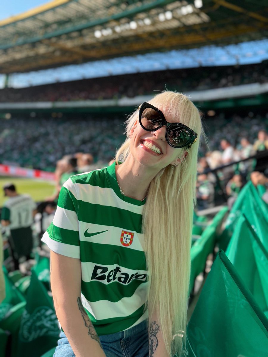 anacatarinacoelho. tweet media