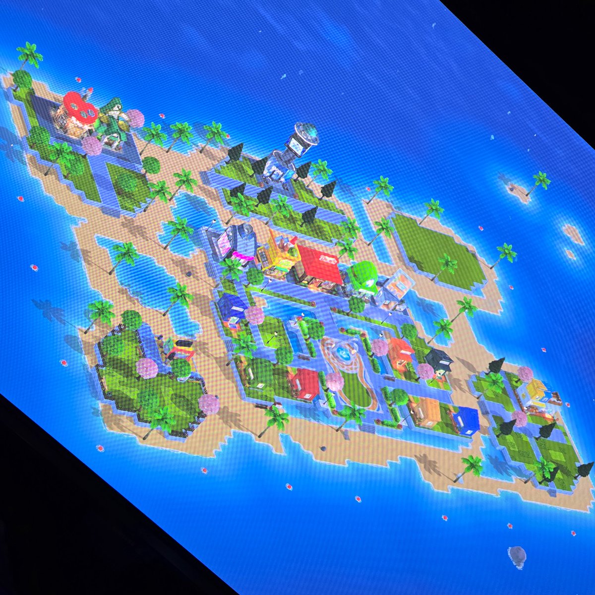 xSelbor's tweet photo. @milkkirie I made mineninto tiny islands! https://t.co/S2oWtL96nD