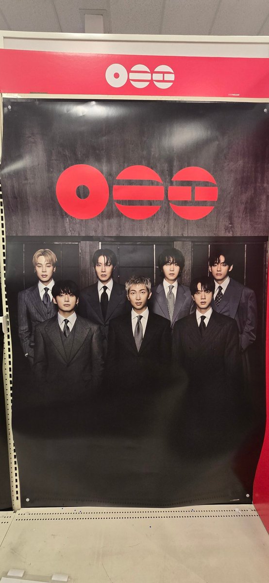 KomiKalimerisVT's tweet photo. My heart is happy after seeing them in so long 😭💜 https://t.co/ymPZfT1p5Y