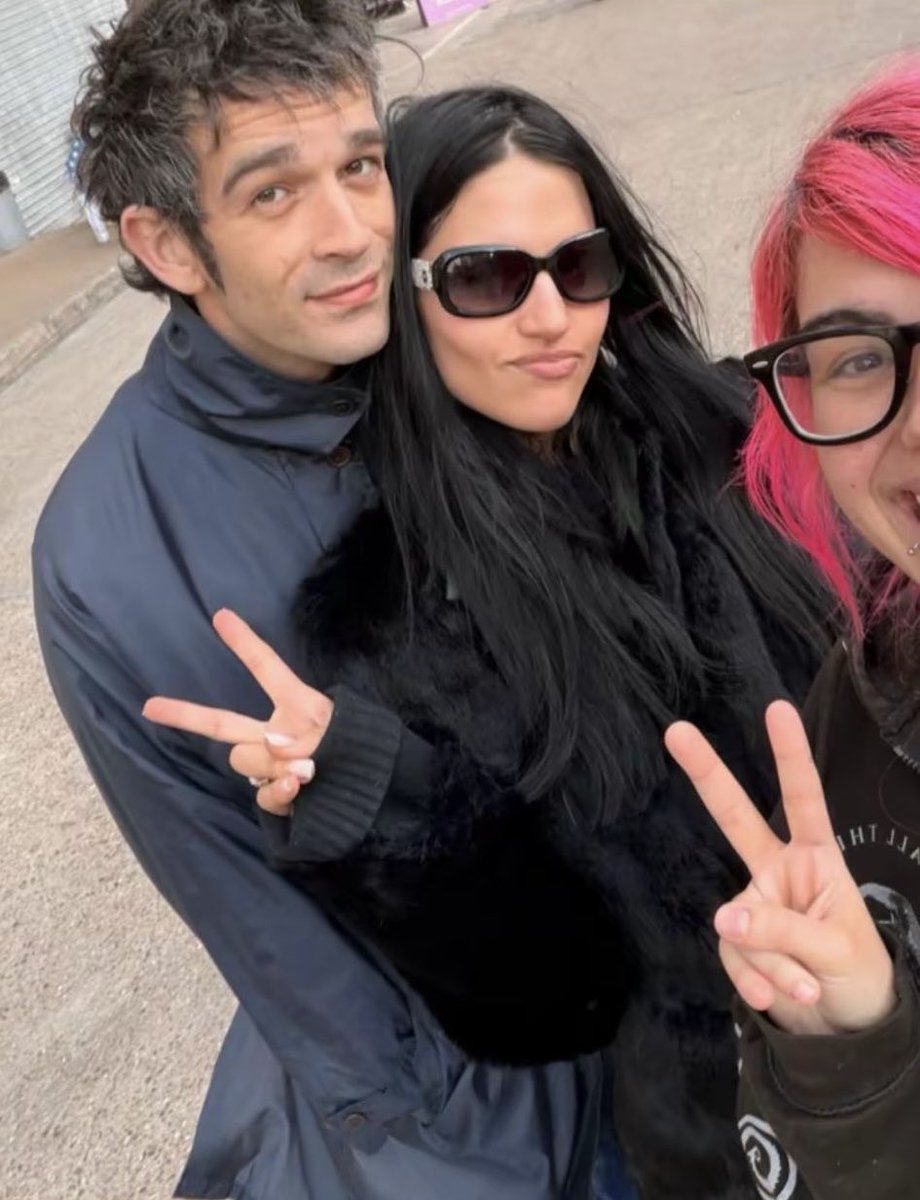 chloe et al ⎕ tweet media