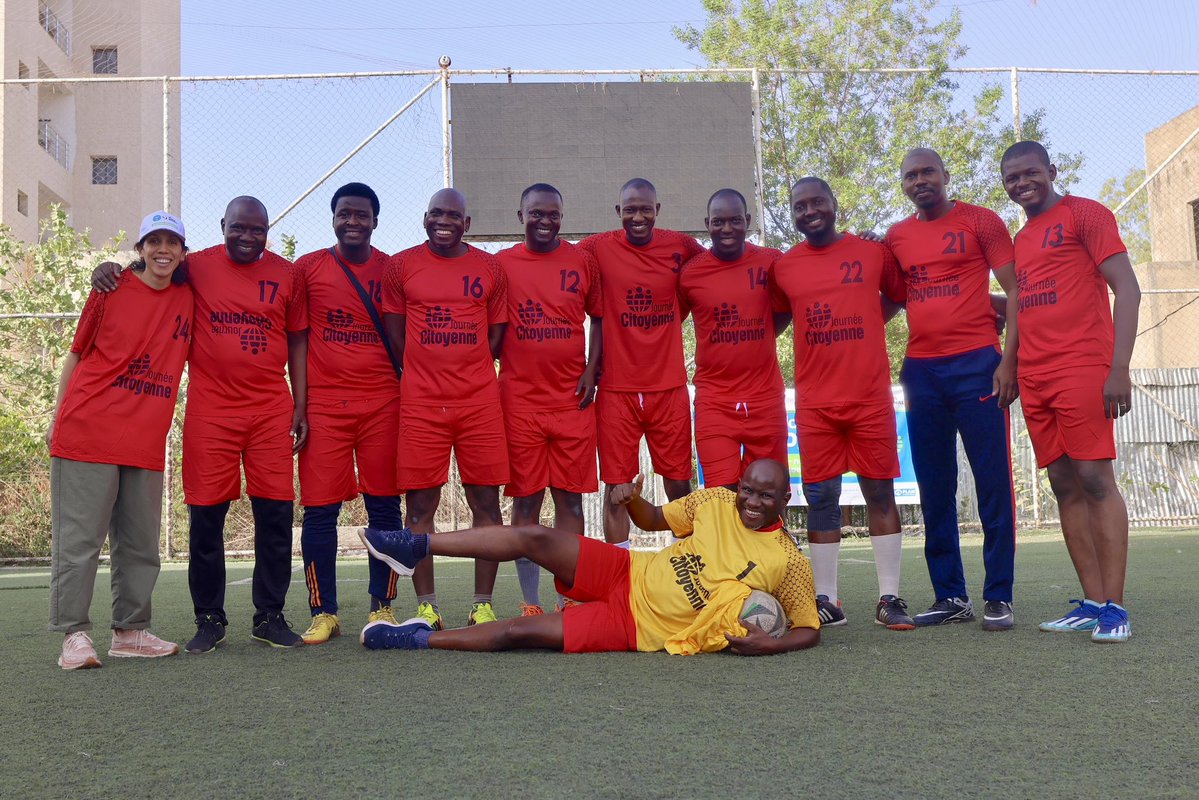 PlanIntl_Mali's tweet image. Suite à la journée citoyenne organisée dans le cadre de la visite du Fonds mondial… place au terrain

Un match de ⚽️ inclusif qui a rassemblé acteurs et partenaires, autour d’un même objectif : renforcer la collaboration et l’engagement collectif.

#Cohésion #Partenariat #Mali