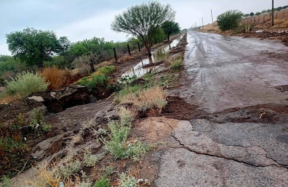 Palestra_SLP's tweet image. #SLP #VilladeArista

La comunidad Derramaderos de Villa de Arista con afectaciones por tromba.

Información: tinyurl.com/2bsrpoam