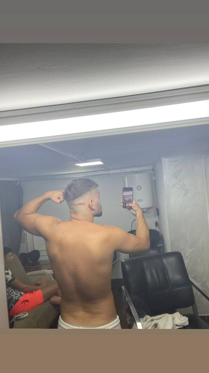 kgboy_2005 tweet media