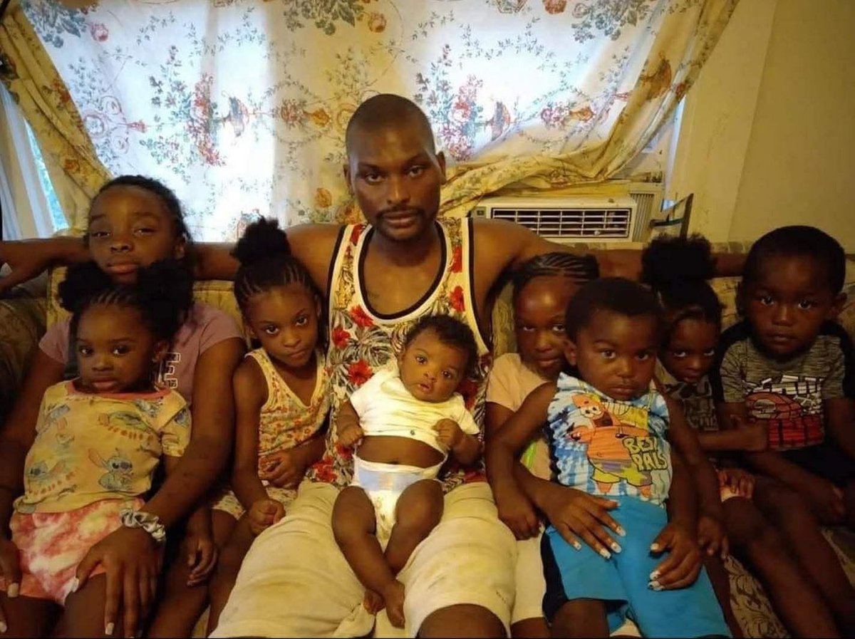 AskMommaKass tweet media