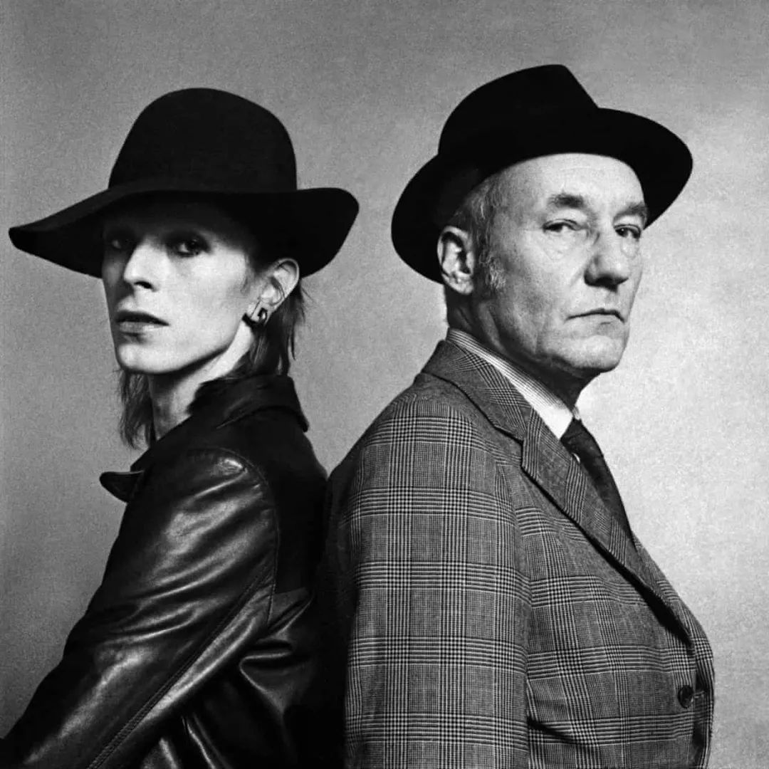 remnantsofpast's tweet photo. David Bowie and William S. Burroughs, 1974

Photos by Terry O’Neill https://t.co/eHpISPmxER
