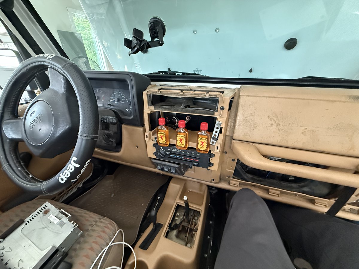 SLOT CARTEL tweet media