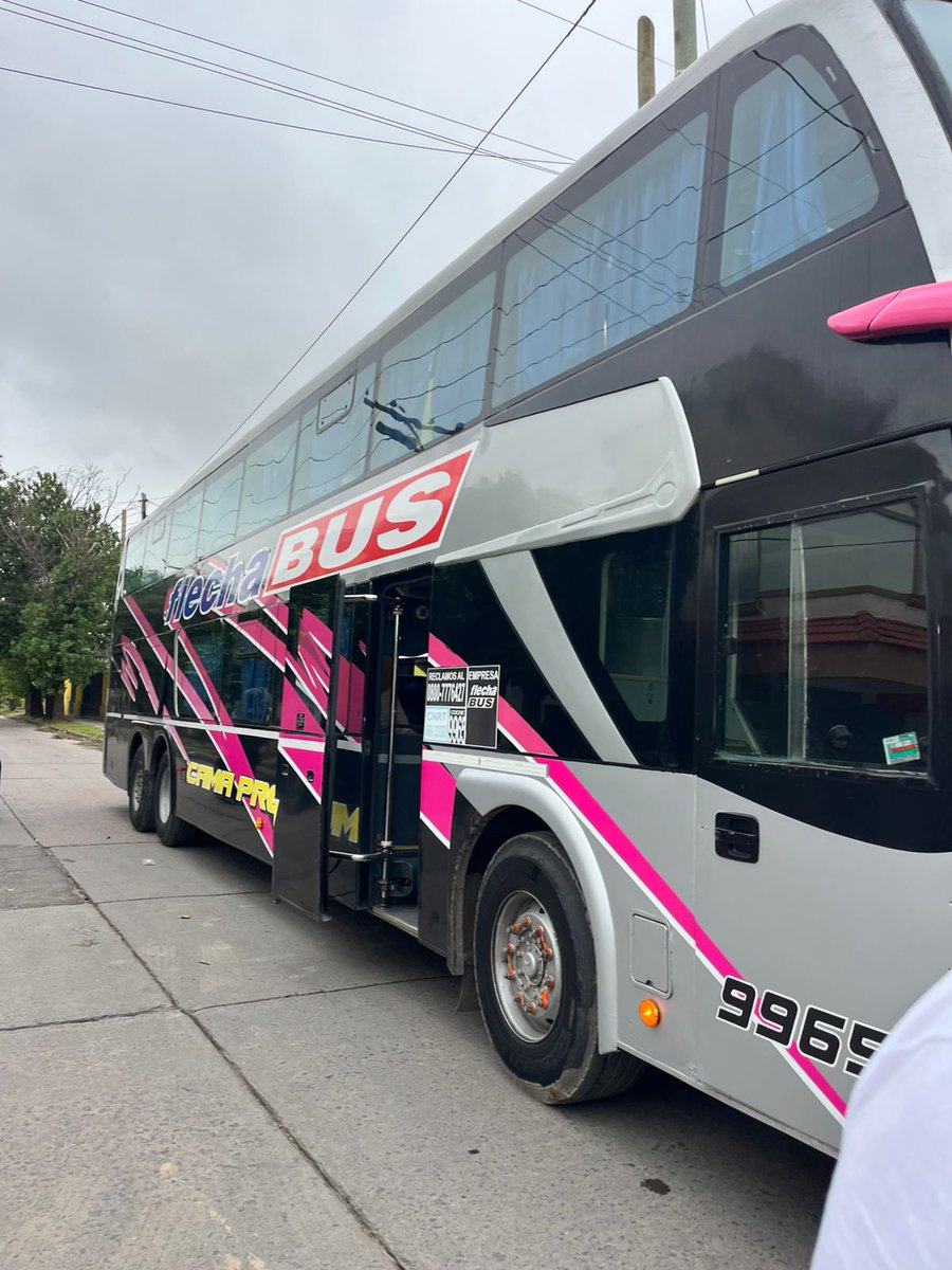 ElShowdeFerro's tweet image. 《#Mitre 0 vs #Ferro 1》

Se fue Ferro de Santiago del Estero. La seguimos el martes a las 20hs en vivo por @RadioTrendTopic.

#JuegaFerro