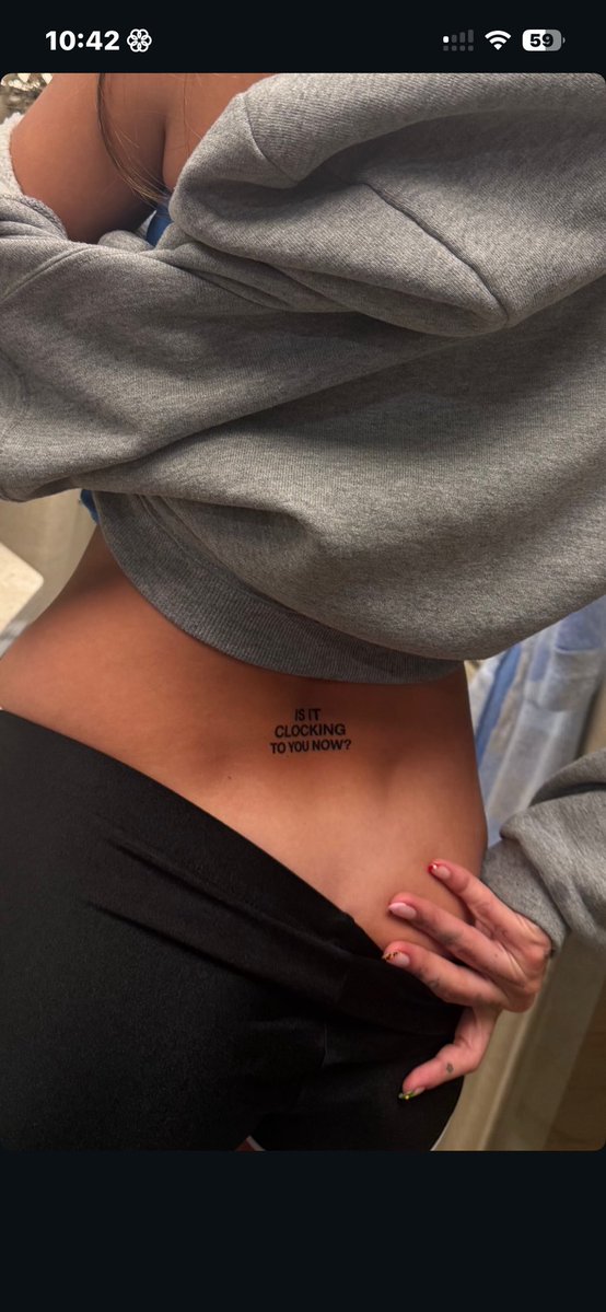 analu🪽 tweet media