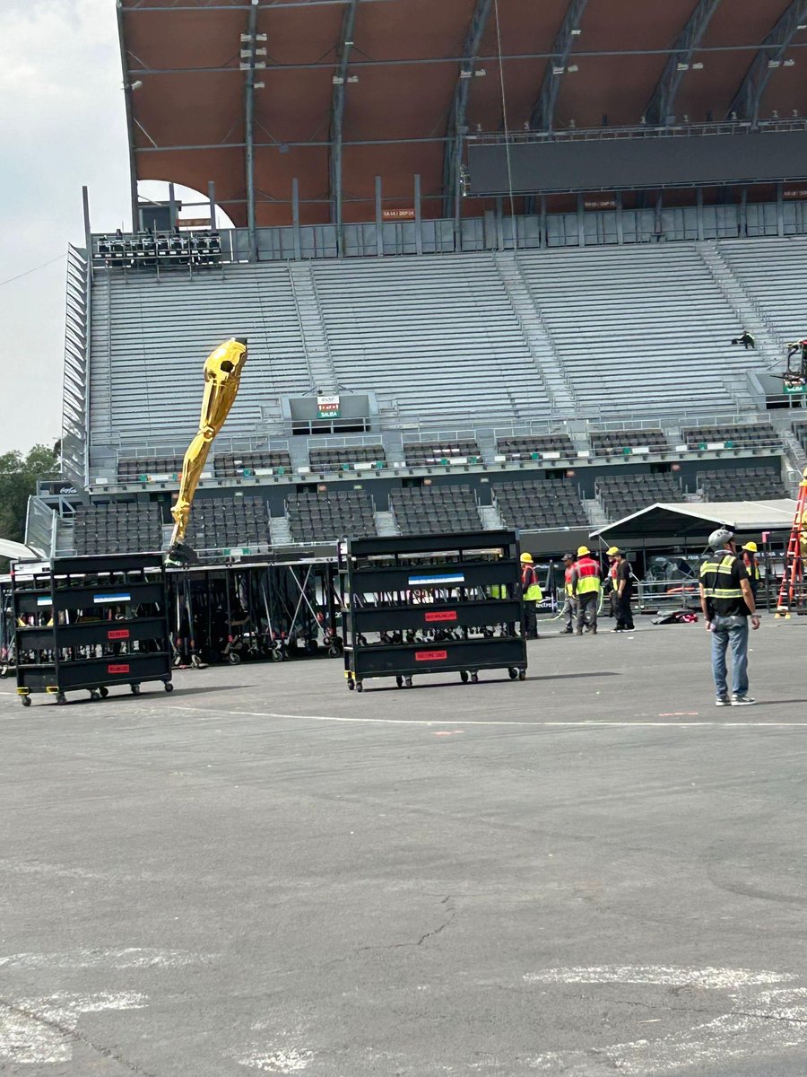 The Weeknd France tweet media