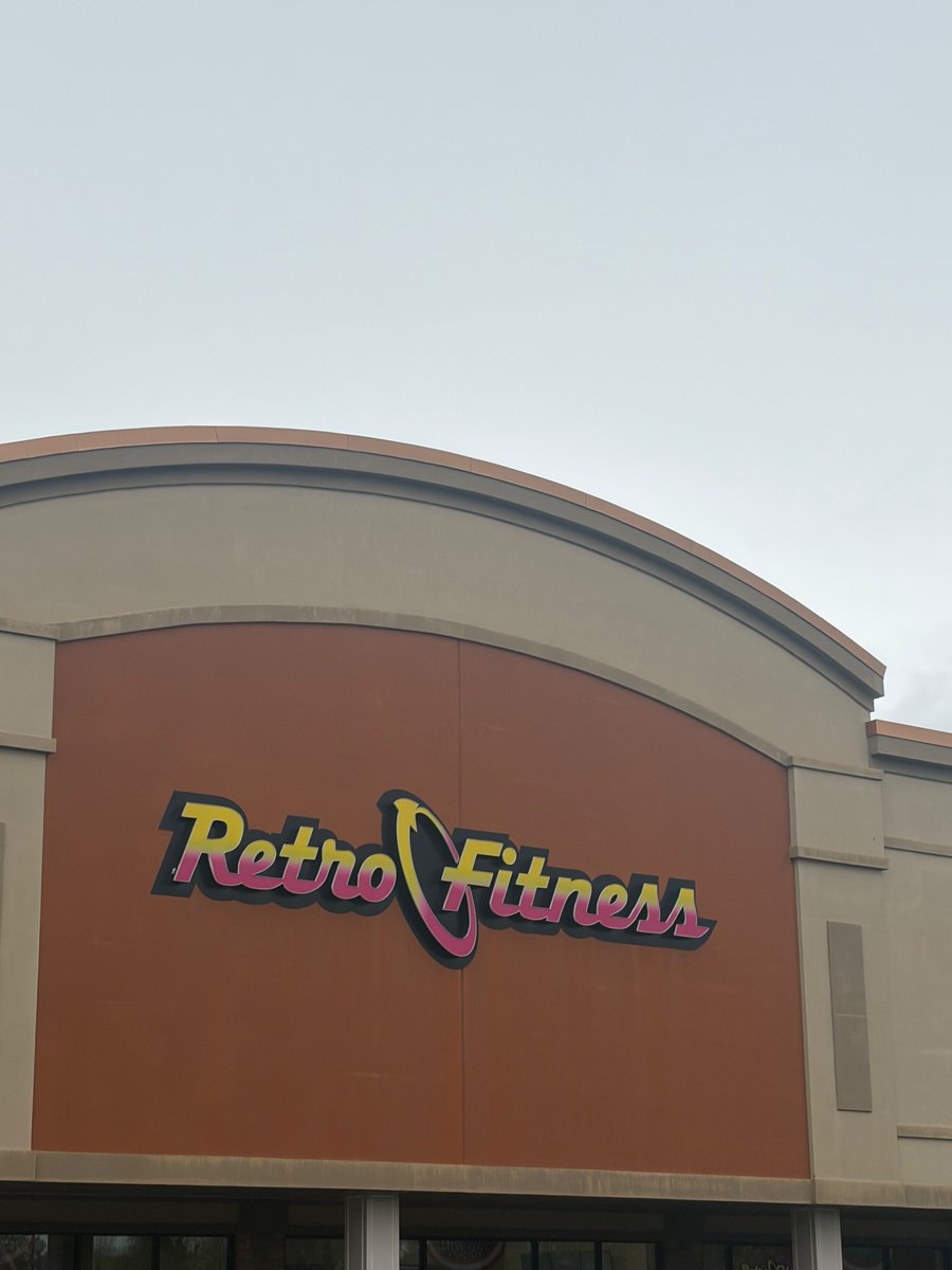 silvrgoat06's tweet image. Proof of Sunday attendance
I am 90% back to full strength from hurting my shoulder in February 💪 #Summer #fitover40 #strengthtraining #TryToKeepUp #selfcare #Chest #Legs #Abs