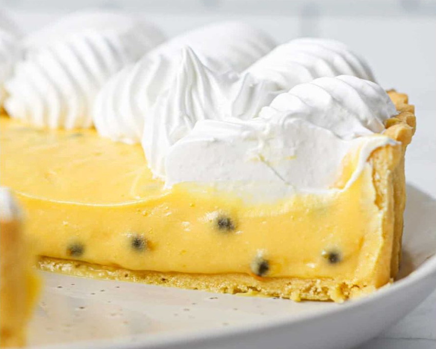 unpodiblu's tweet image. ✨ Passion Fruit Meringue Tart
#recipe thescranline.com/passionfruit-m…
