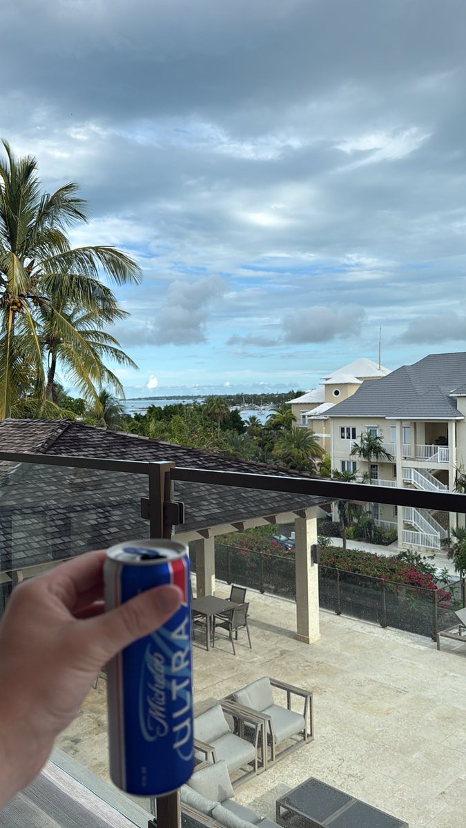 matszuccarello1's tweet photo. “Drink a beer if you want” yea had that covered wife but preesh #kalik https://t.co/GlgwndAkRK