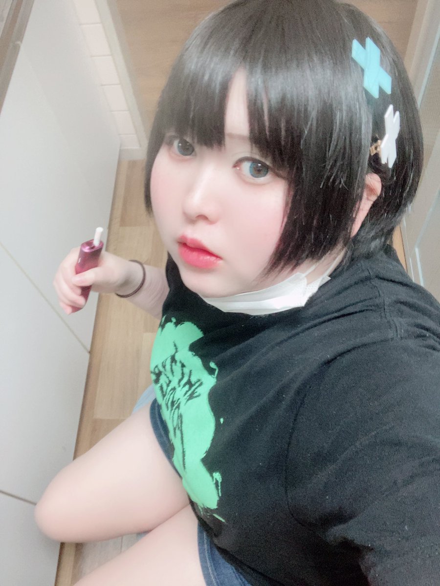 生きるこたつ@顎マスク tweet media