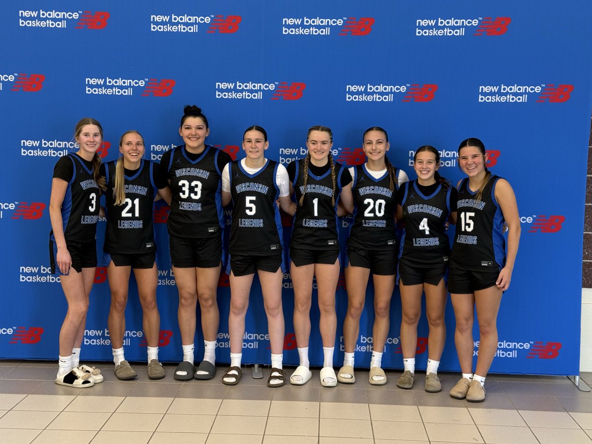 Shipscoachvan's tweet photo. 3-1 weekend. A lot of good. Some things to work on. Most importantly some team bonding and a lot of fun. Great job ladies!#BeALEGEND https://t.co/deTgQj2XBM