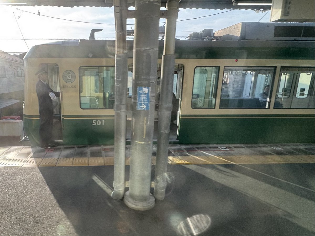 2026/4/20(月)#江ノ電運用 鵠沼6:23[1]～ [1]501F+502F【N】 [2]1002F(嵐電)+2002F(ロンハーマン ...