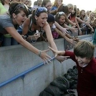 thayane ™️ tweet media