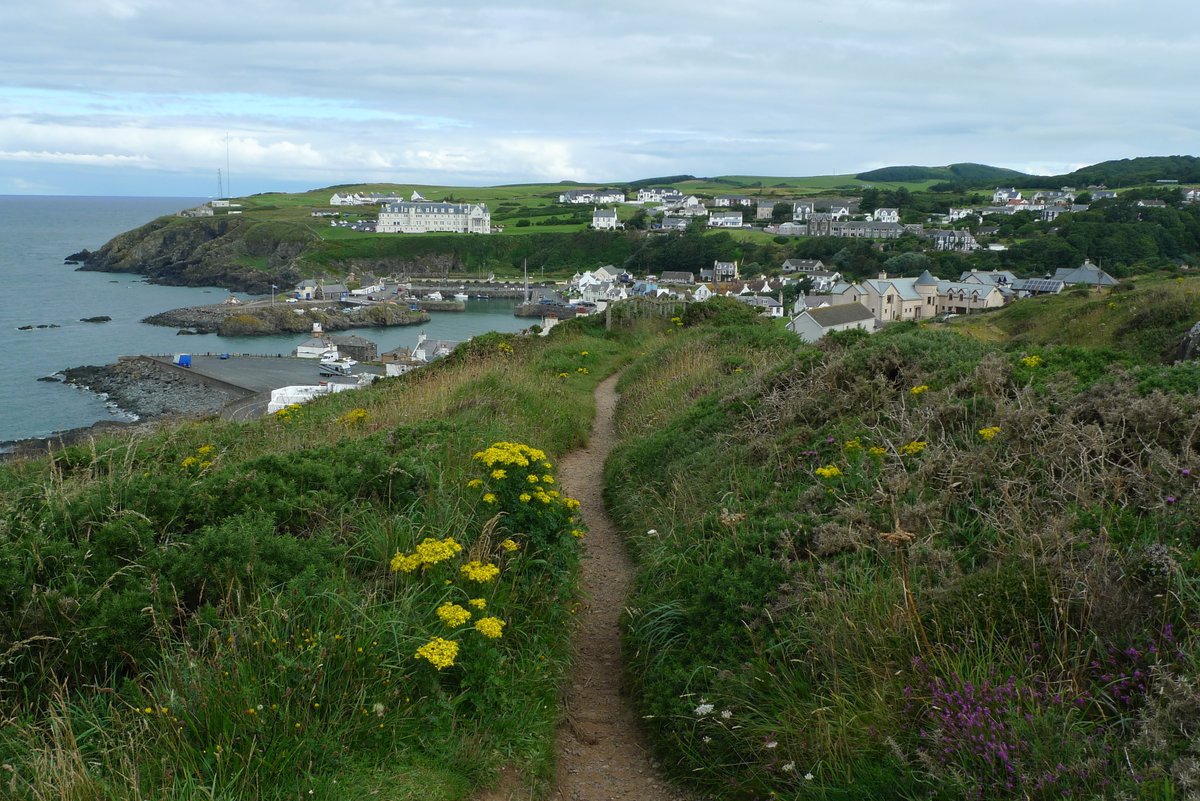 cyclingscot's tweet photo. **New blog** Cycling to Portpatrick in Dumfries and Galloway. A lovely seaside village, that's really worth visiting: https://t.co/Apx28GhGEQ https://t.co/7LWLyoSzJ1