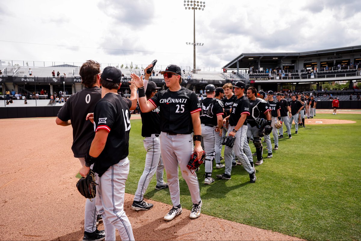 GoBearcatsBASE's tweet image. Scenes of a dub 🪽

#Bearcats | #TenGames