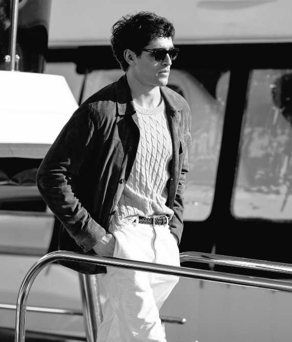 Only MRD tweet media