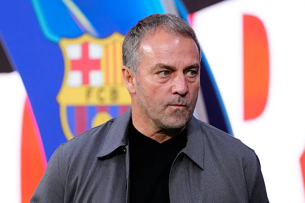 I’m seeing some people suggest that the club should invest in a left winger instead of a striker and turn Raphinha into a false 9. And while I do think an attack like Diomande–Raphinha–Yamal could work, I still believe Flick would clearly prefer signing a proper striker.

Are we