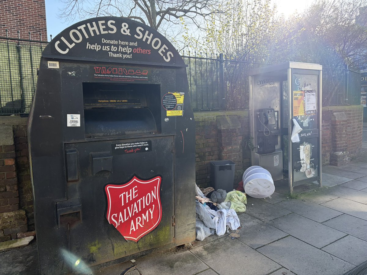 Aaron Bastani tweet media