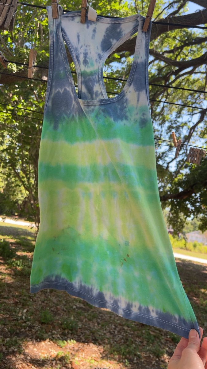 Wonderlusti8vq's tweet image. Tie dye tank tops made for the summer
#art #tiedye #hippysummer