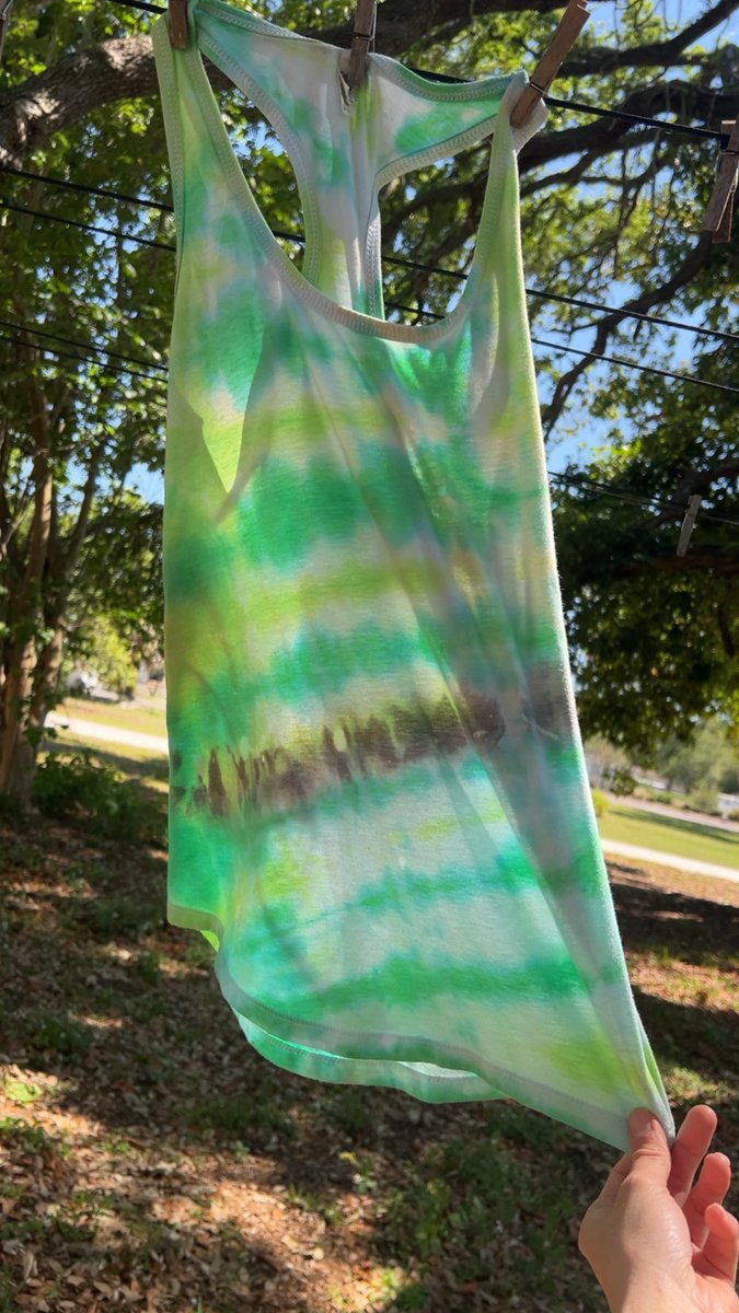 Wonderlusti8vq's tweet image. Tie dye tank tops made for the summer
#art #tiedye #hippysummer