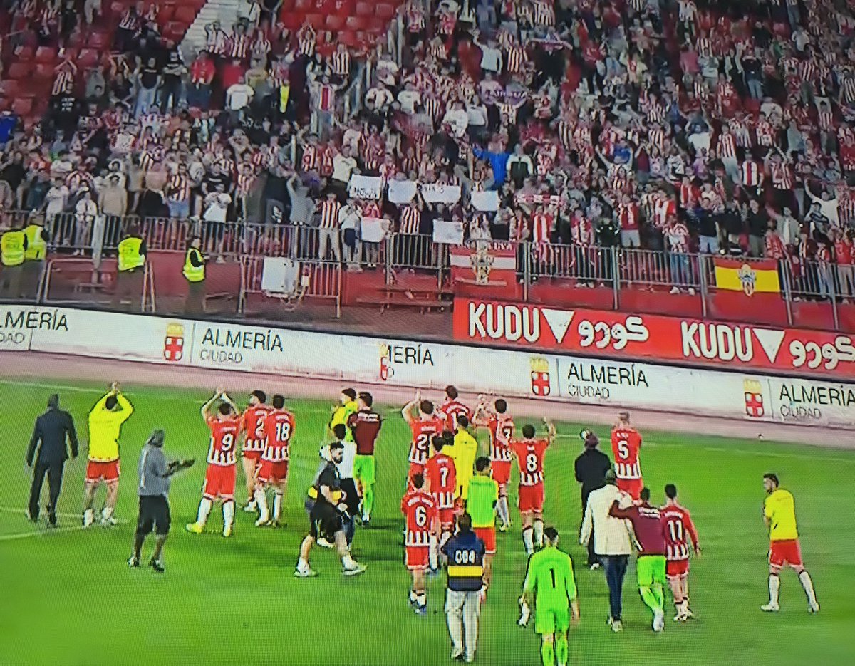 Una noche más!!
<a href="/U_D_Almeria/">UD Almería</a> 🇦🇹🏟️⚔️