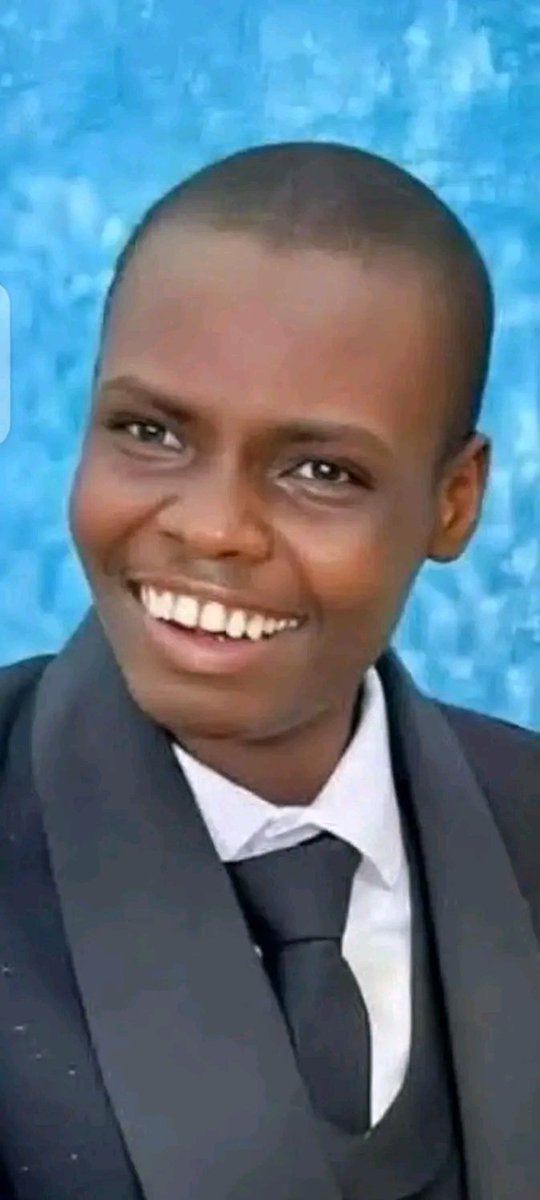 De_Pontif tweet media