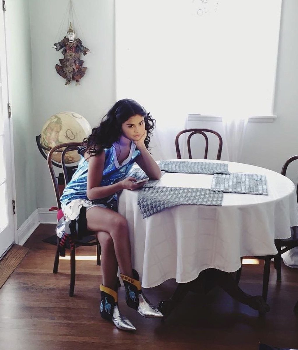 ⃟⃟⃟ tweet media