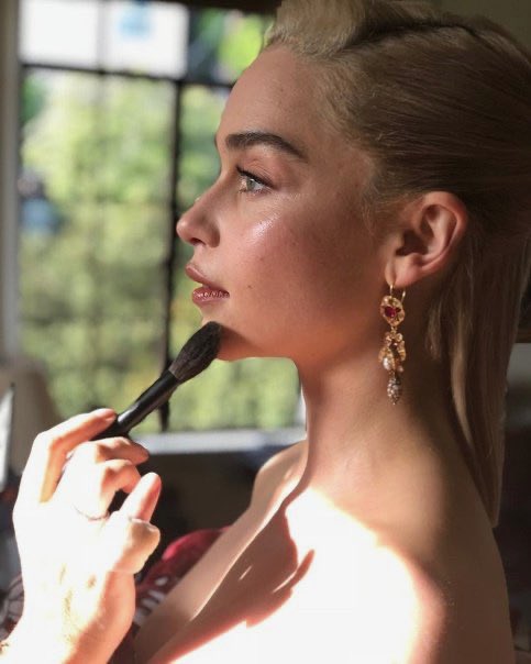 JonnyLeTran5's tweet image. Blessing your timeline with Emilia Clarke 😍 #EmiliaClarke #GameOfThrones #LastChristmas #MeBeforeYou #TerminatorGenisys #SecretInvasion #SoloAStarWarsStory #ThePodGeneration #AboveSuspicion #VoicefromtheStone #SpikeIsland #MurderManual #TriassicAttack #beautiful